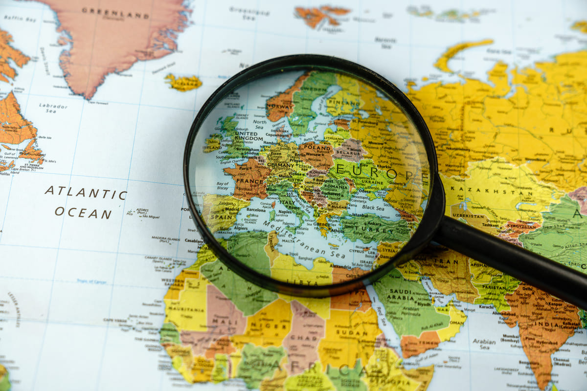 Liikluskindlustuse roheline kaart - Euroopa kaart luubi all